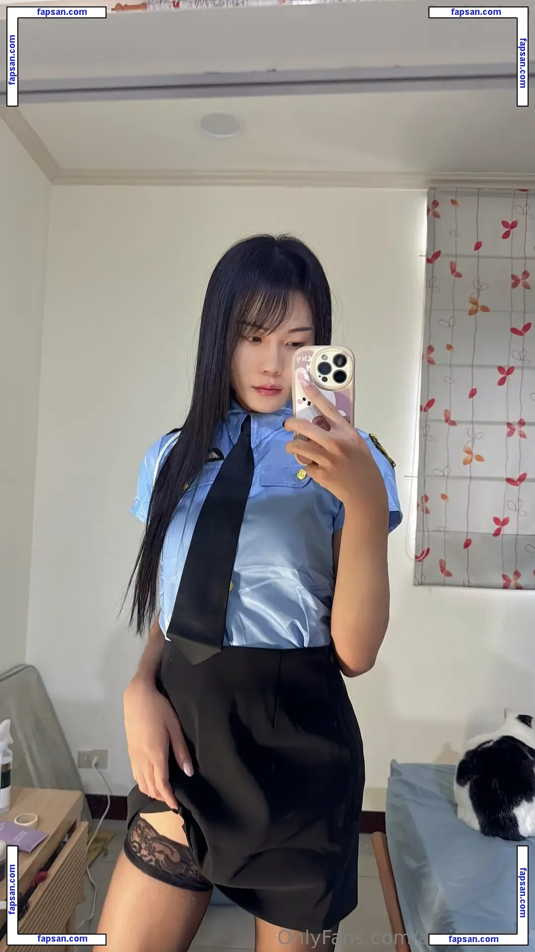 amily99887 nude photo #0006 from OnlyFans