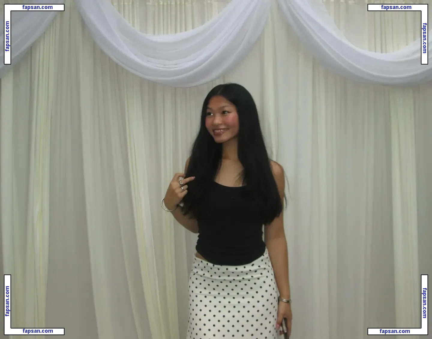 Amina Li nude photo #0016 from OnlyFans