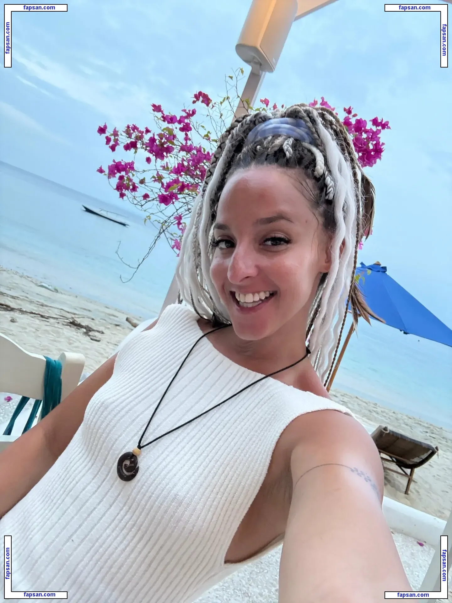 amirahadarax nude photo #0028 from OnlyFans