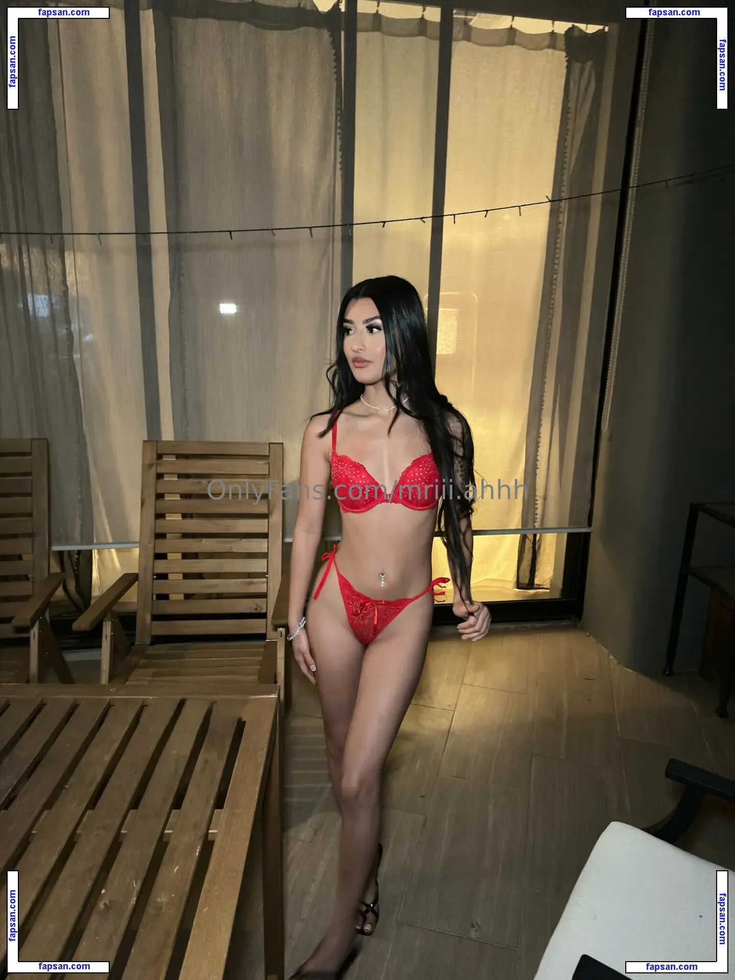 amiramoonxo nude photo #0005 from OnlyFans
