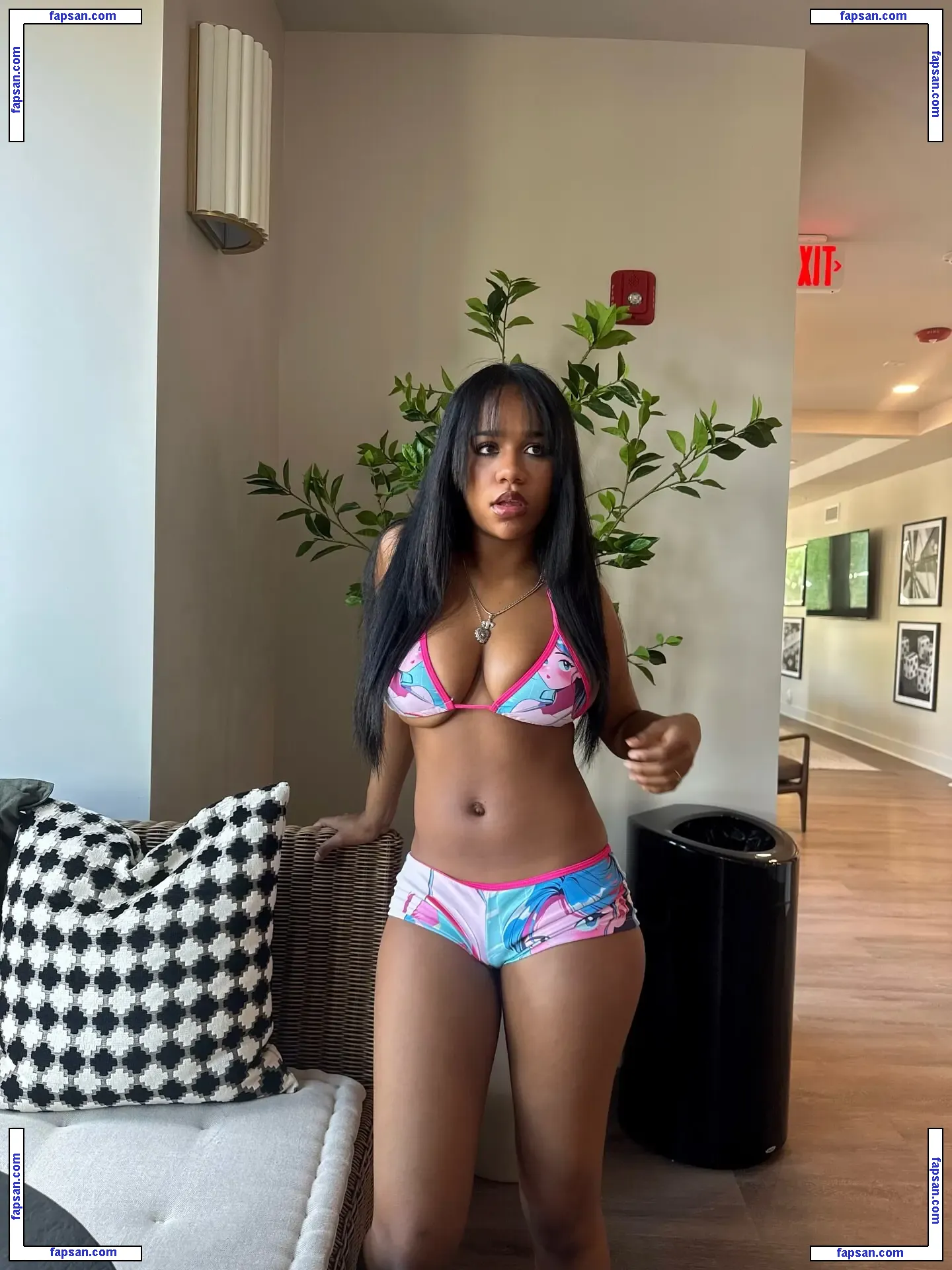 Ammiroseeee nude photo #0003 from OnlyFans