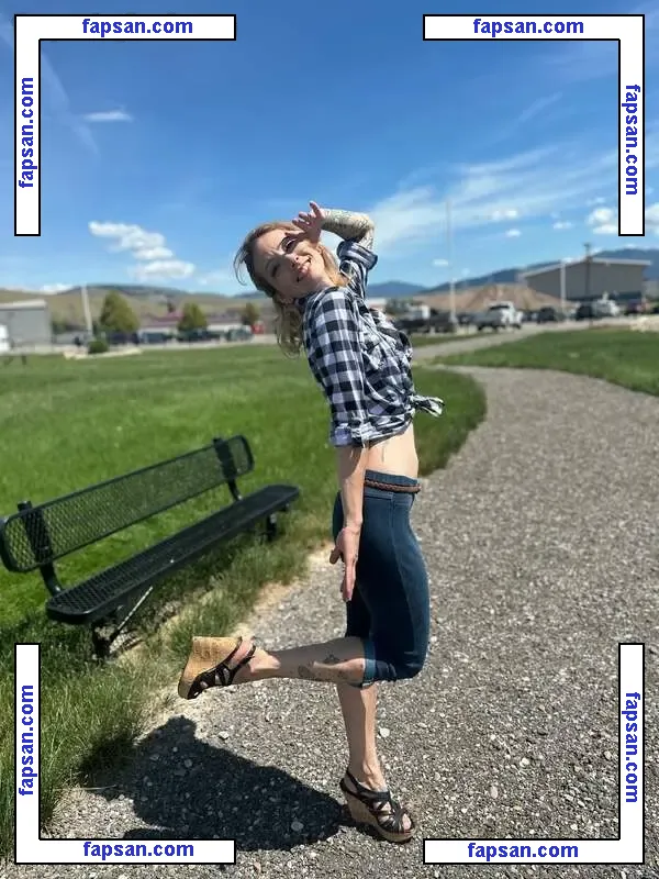 amy_bear420 nude photo #0007 from OnlyFans