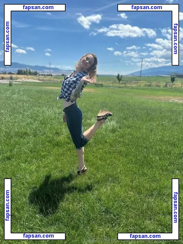 amy_bear420 nude photo #0029 from OnlyFans
