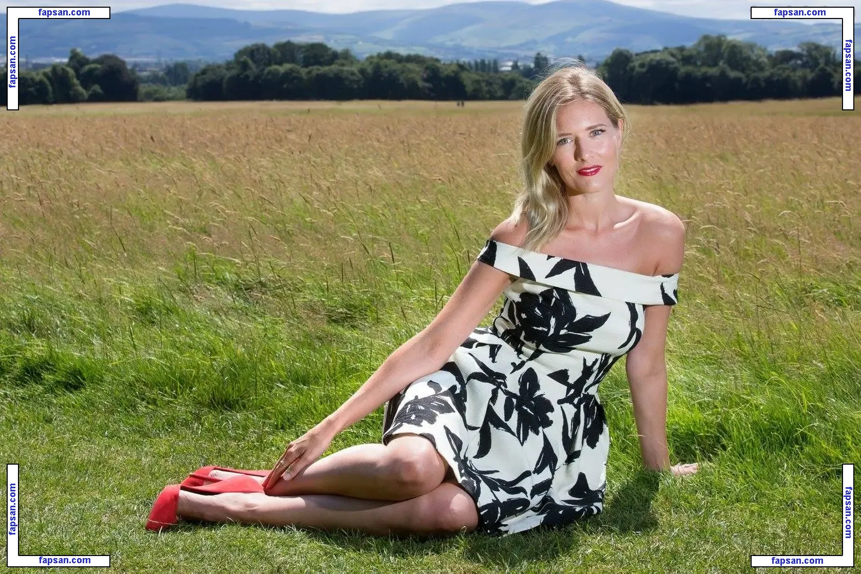 Amy De Bhrún голая фото #0004 с Онлифанс