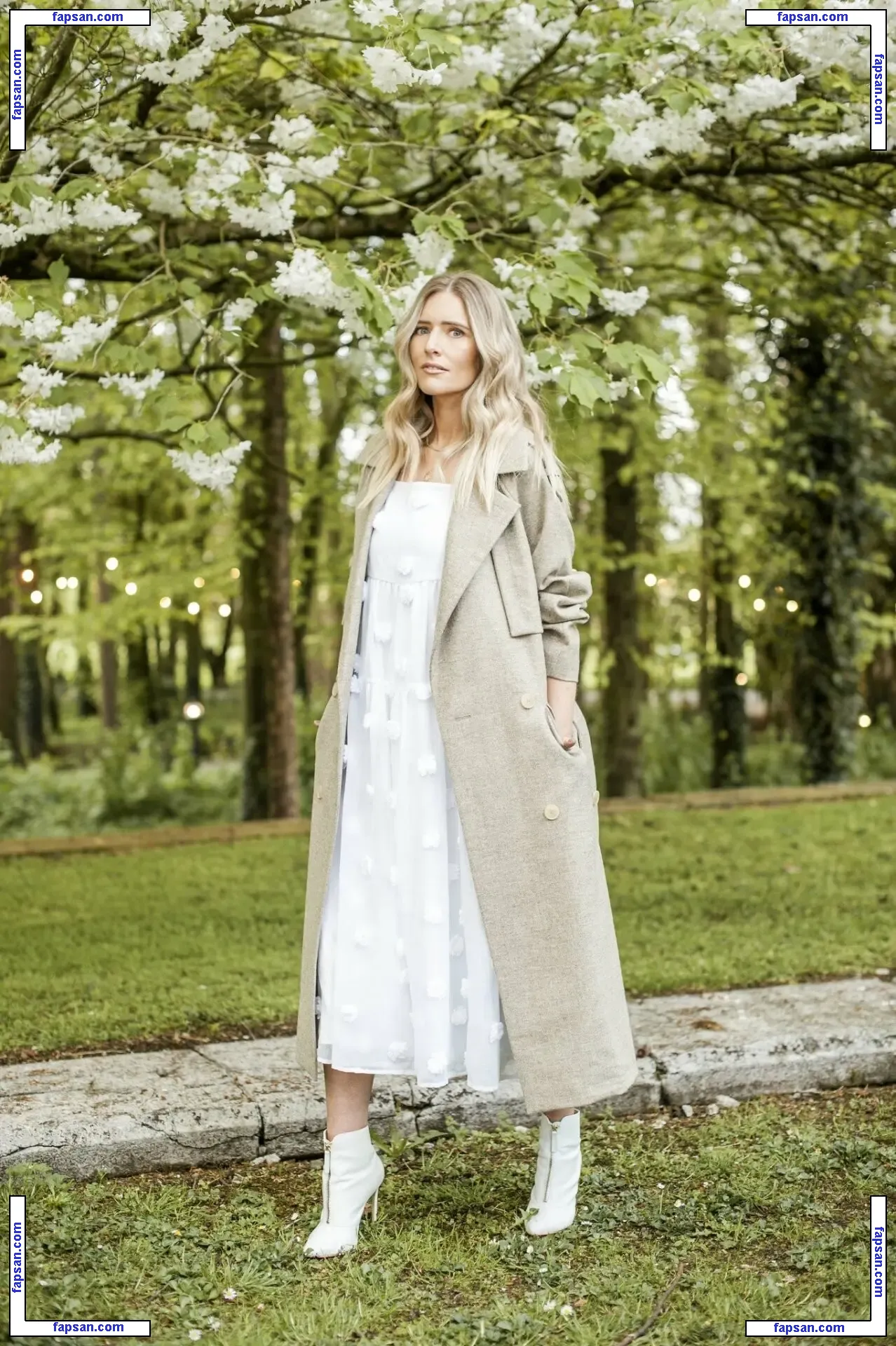 Amy De Bhrún голая фото #0006 с Онлифанс