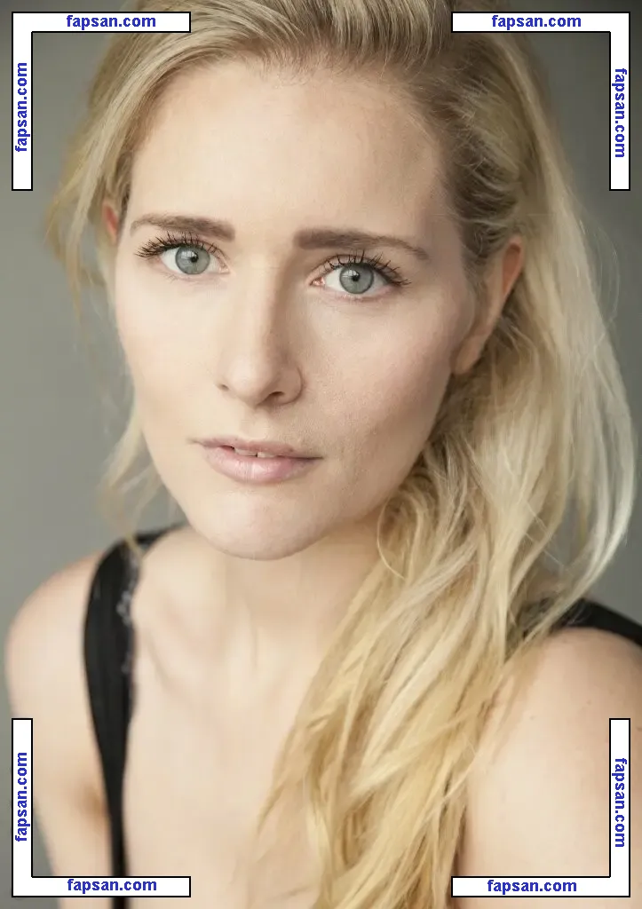 Amy De Bhrún голая фото #0013 с Онлифанс