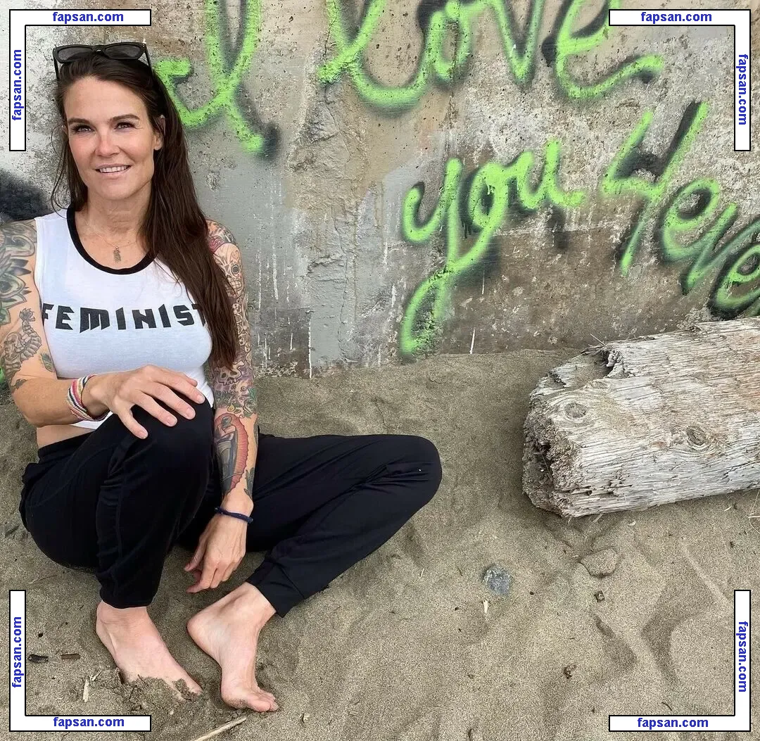 Amy Dumas nude photo #0016 from OnlyFans