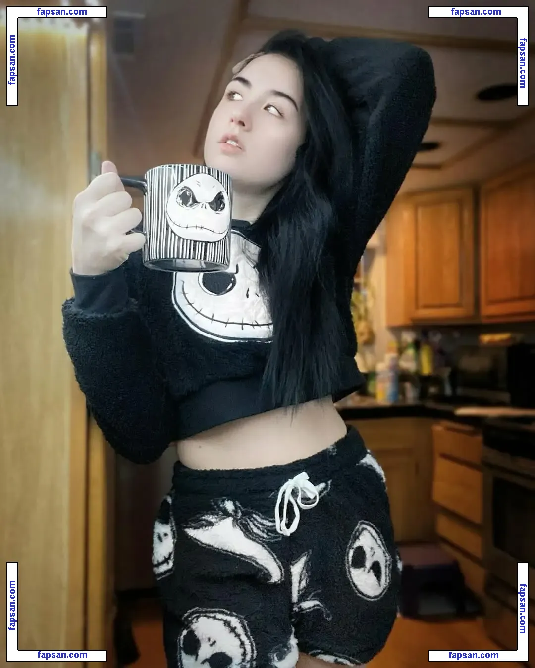 Amy Roberts nude photo #0031 from OnlyFans