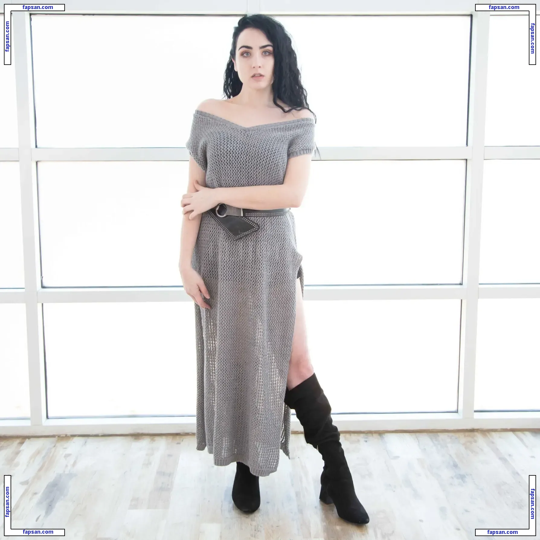 Amy Roberts nude photo #0036 from OnlyFans