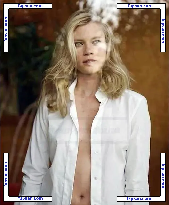 Amy Smart nude photo #0220 from OnlyFans