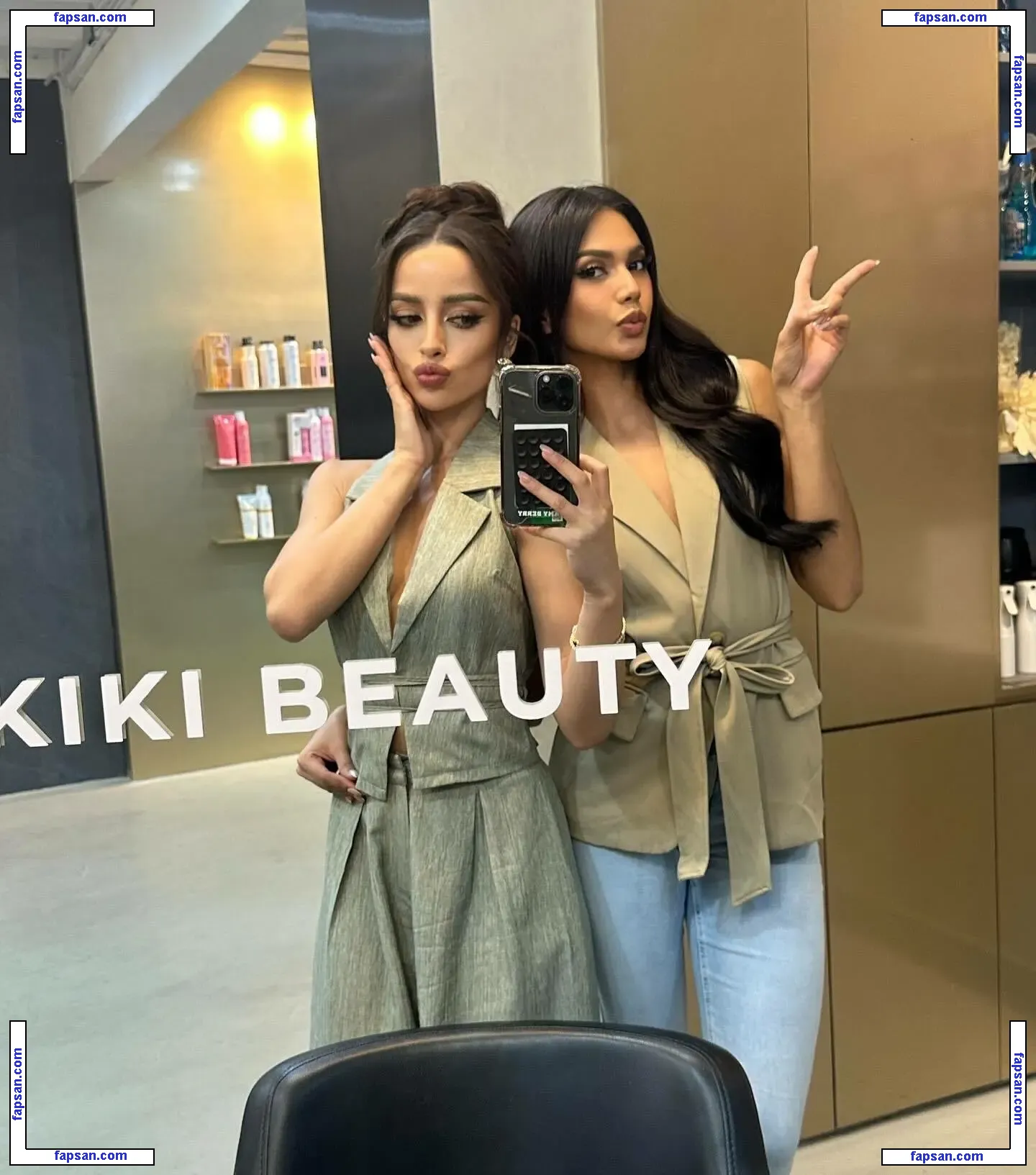 Amy Viranya Berry голая фото #0021 с Онлифанс