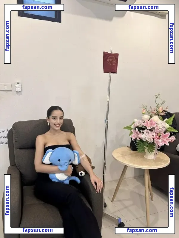 Amy Viranya Berry nude photo #0037 from OnlyFans