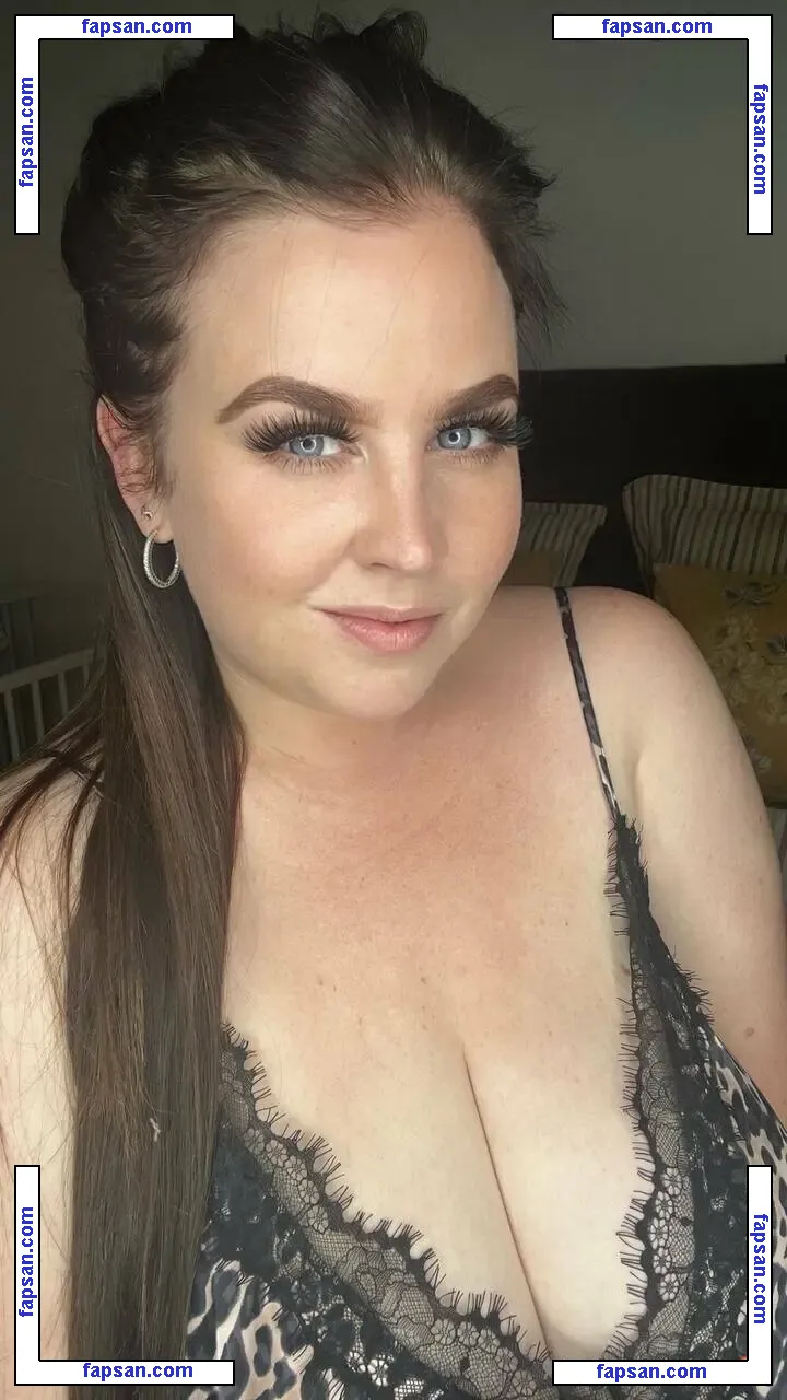 amy-yasmine nude photo #0733 from OnlyFans
