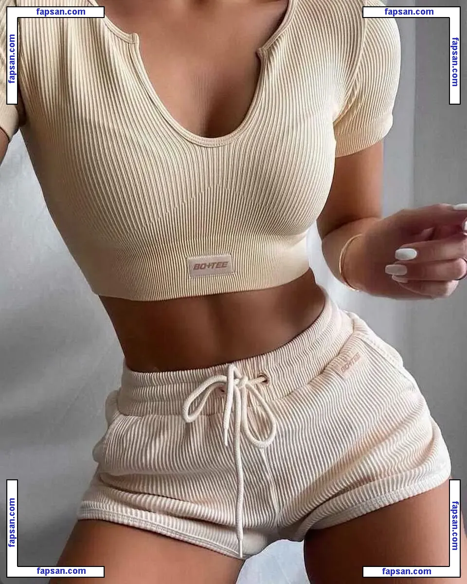 amylouisec nude photo #0001 from OnlyFans