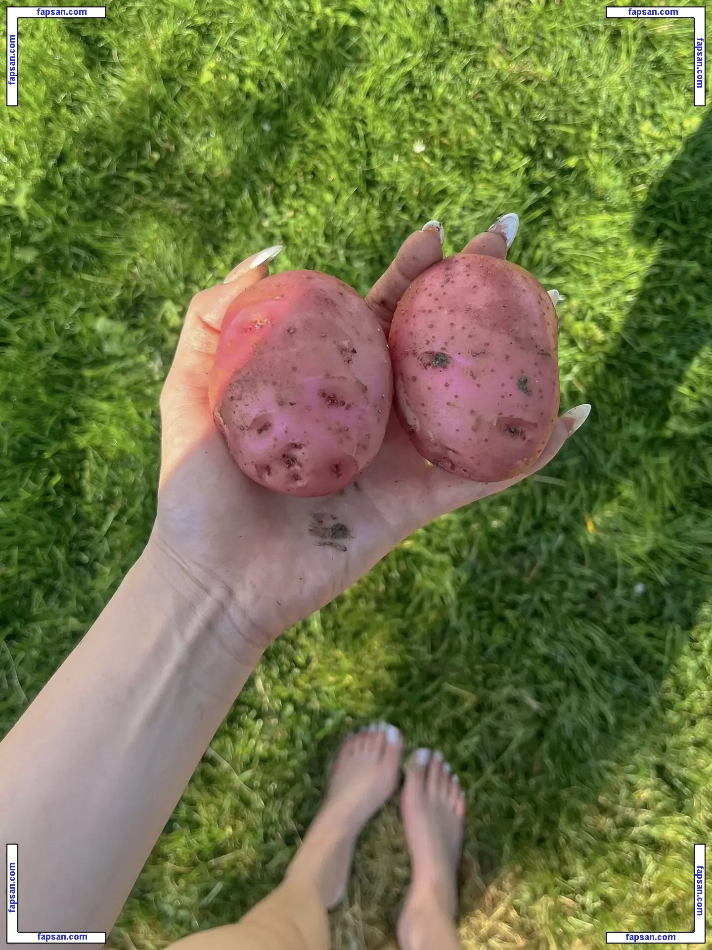 Amylouisev nude photo #0035 from OnlyFans