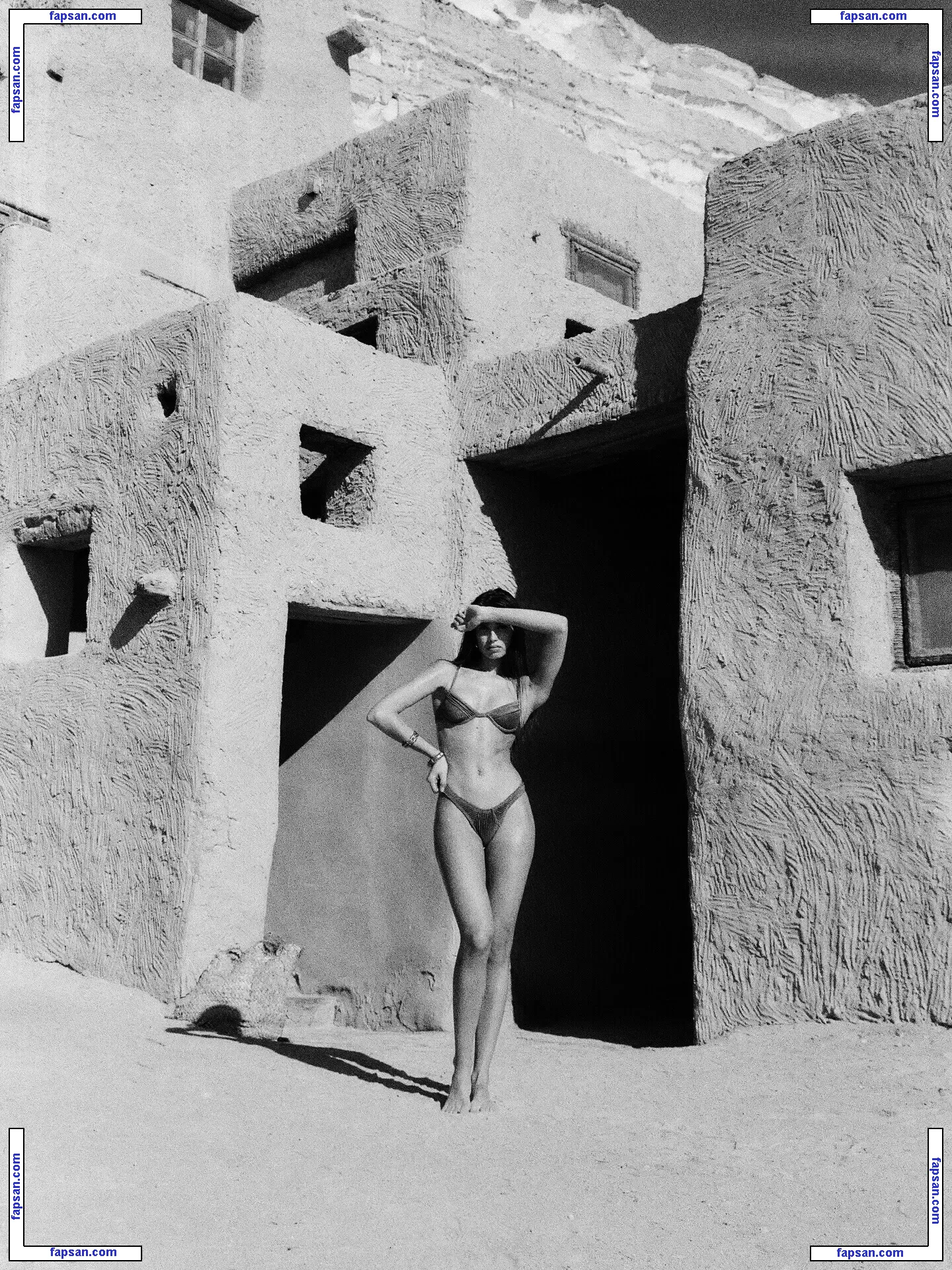 Ana Leon голая фото #0005 с Онлифанс