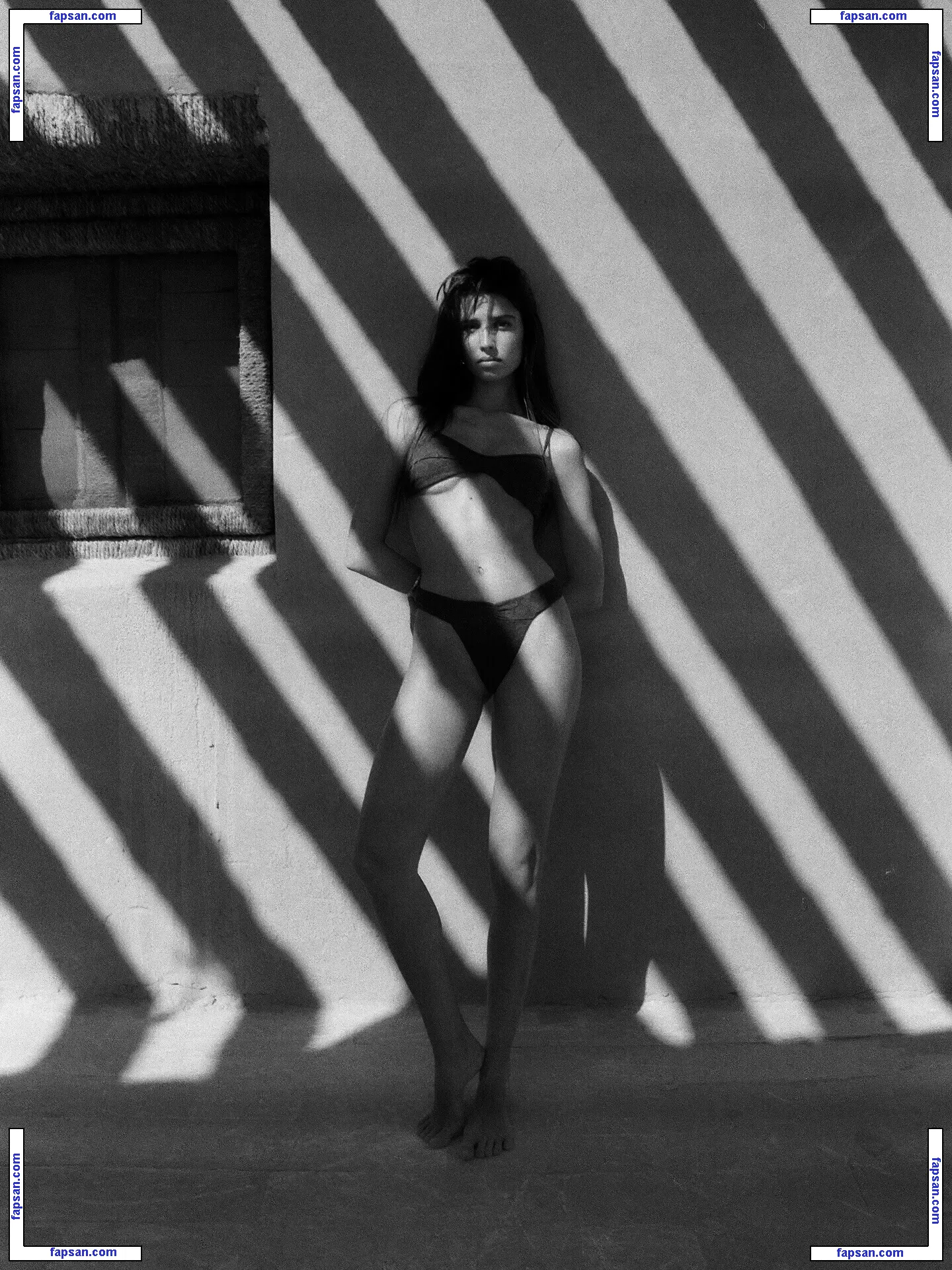 Ana Leon голая фото #0009 с Онлифанс