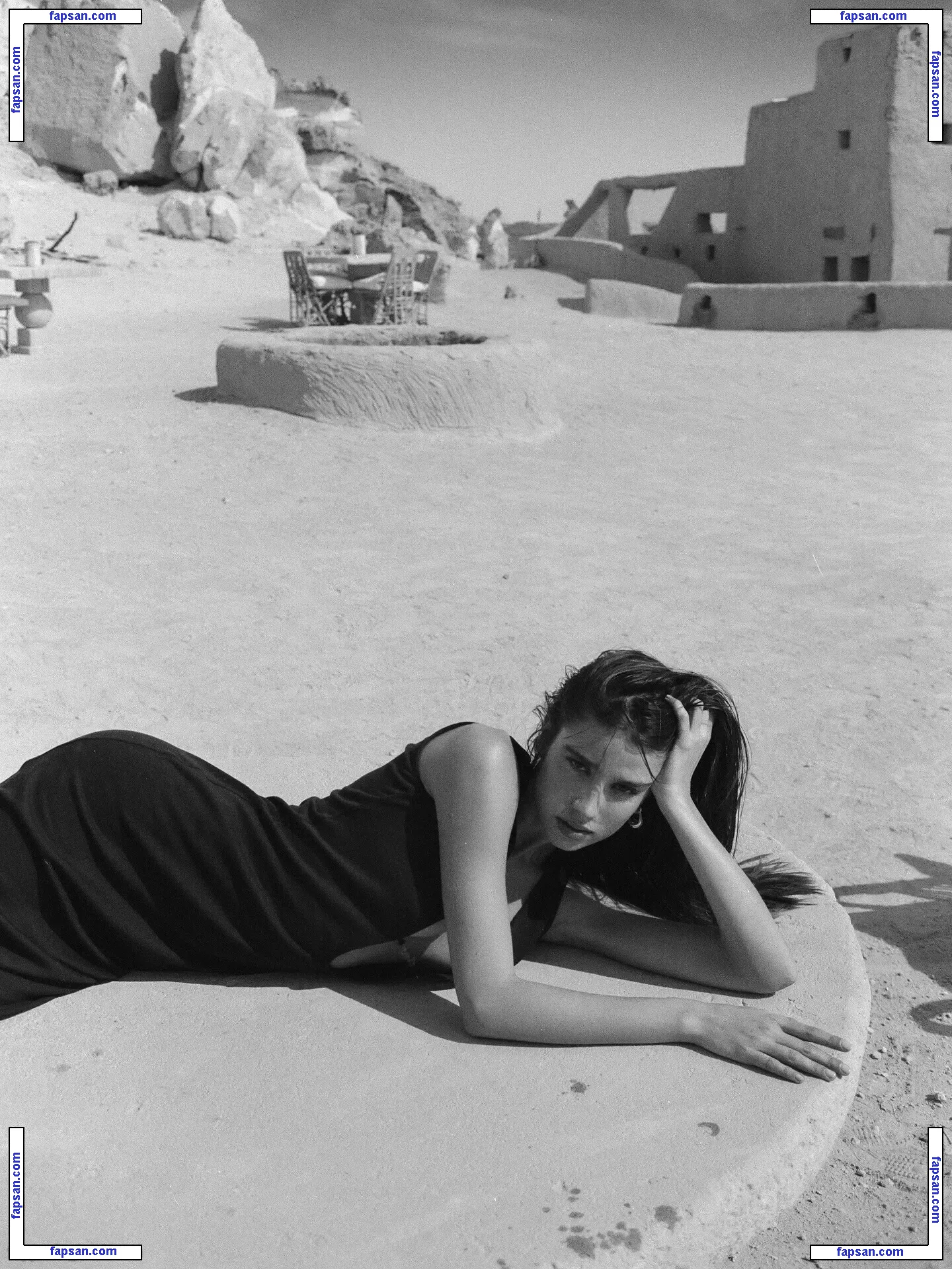 Ana Leon голая фото #0011 с Онлифанс