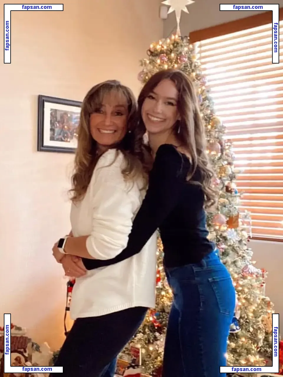 Ana Saia nude photo #0068 from OnlyFans