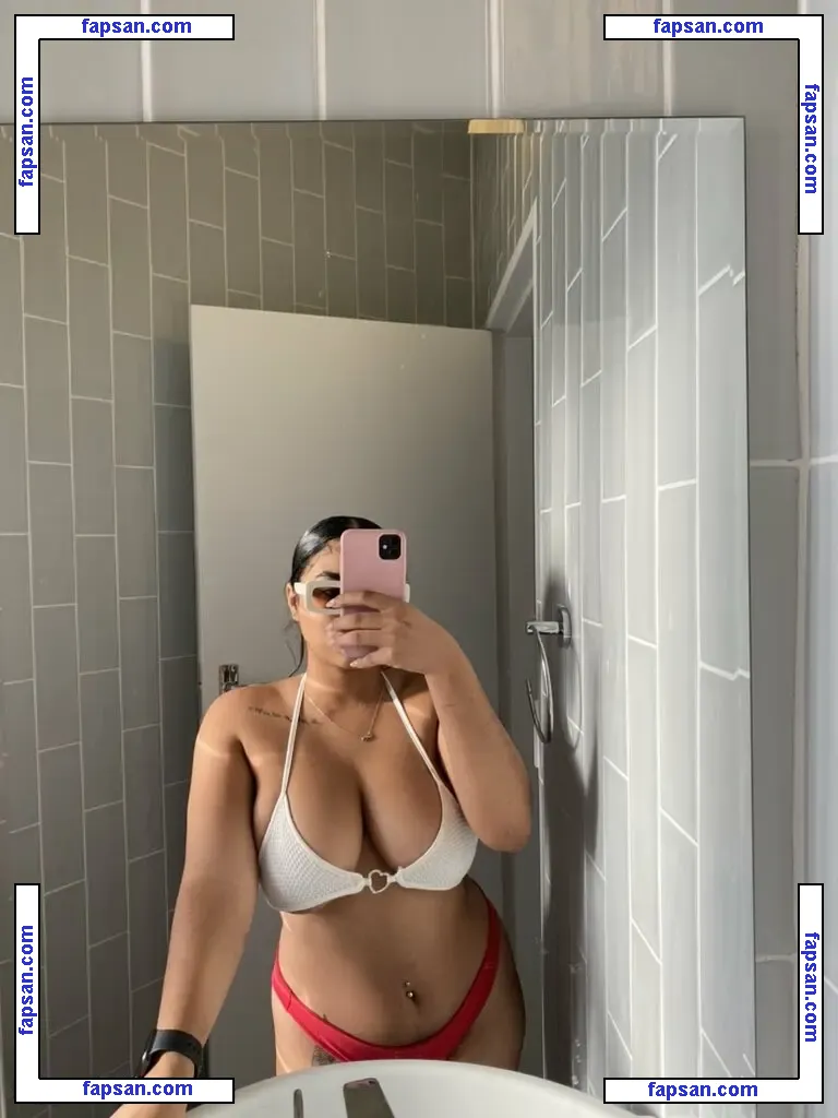 Anabellezoe_ nude photo #0015 from OnlyFans