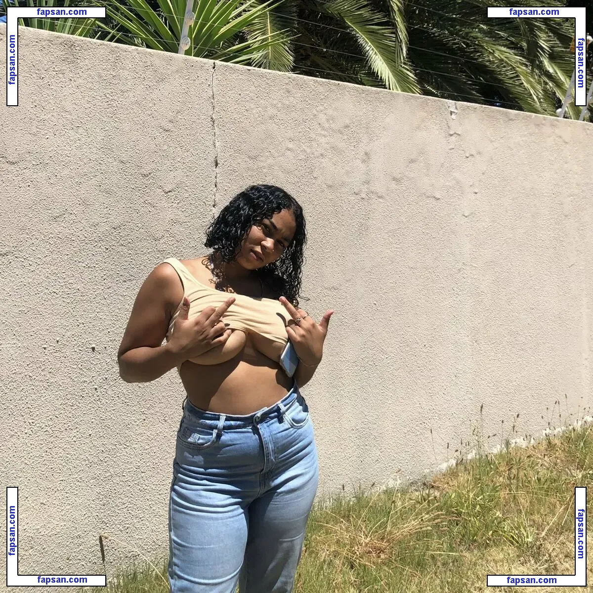 Anabellezoe_ nude photo #0020 from OnlyFans