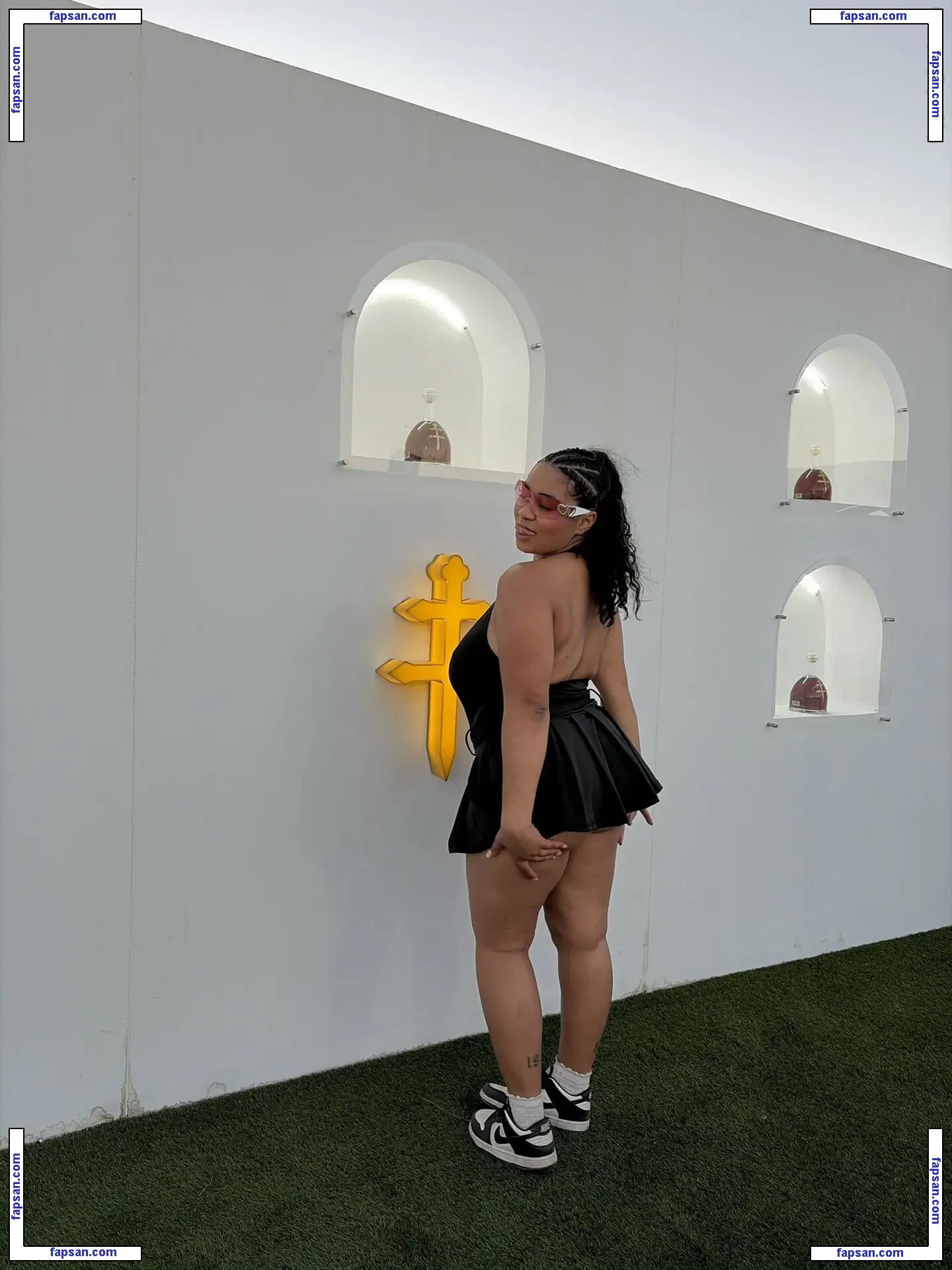 Anabellezoe_ nude photo #0029 from OnlyFans