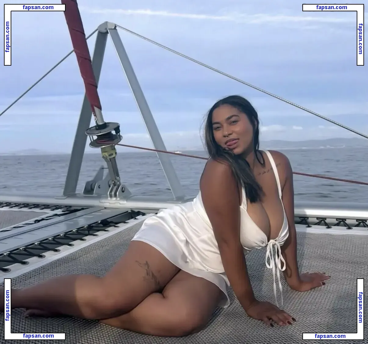 Anabellezoe_ nude photo #0030 from OnlyFans