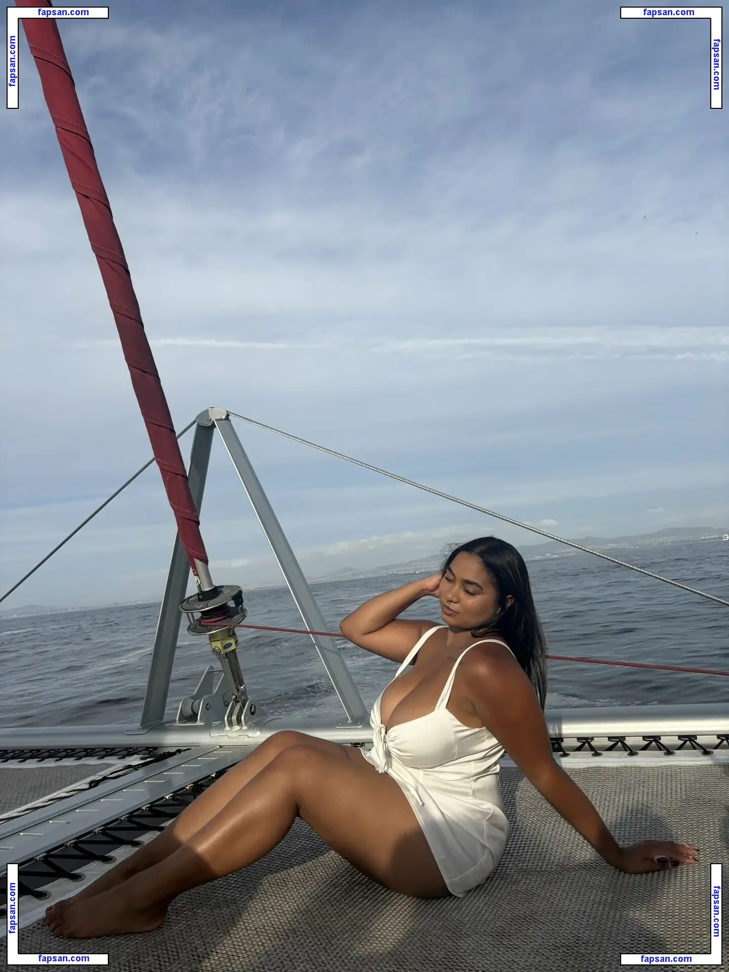 Anabellezoe_ nude photo #0033 from OnlyFans