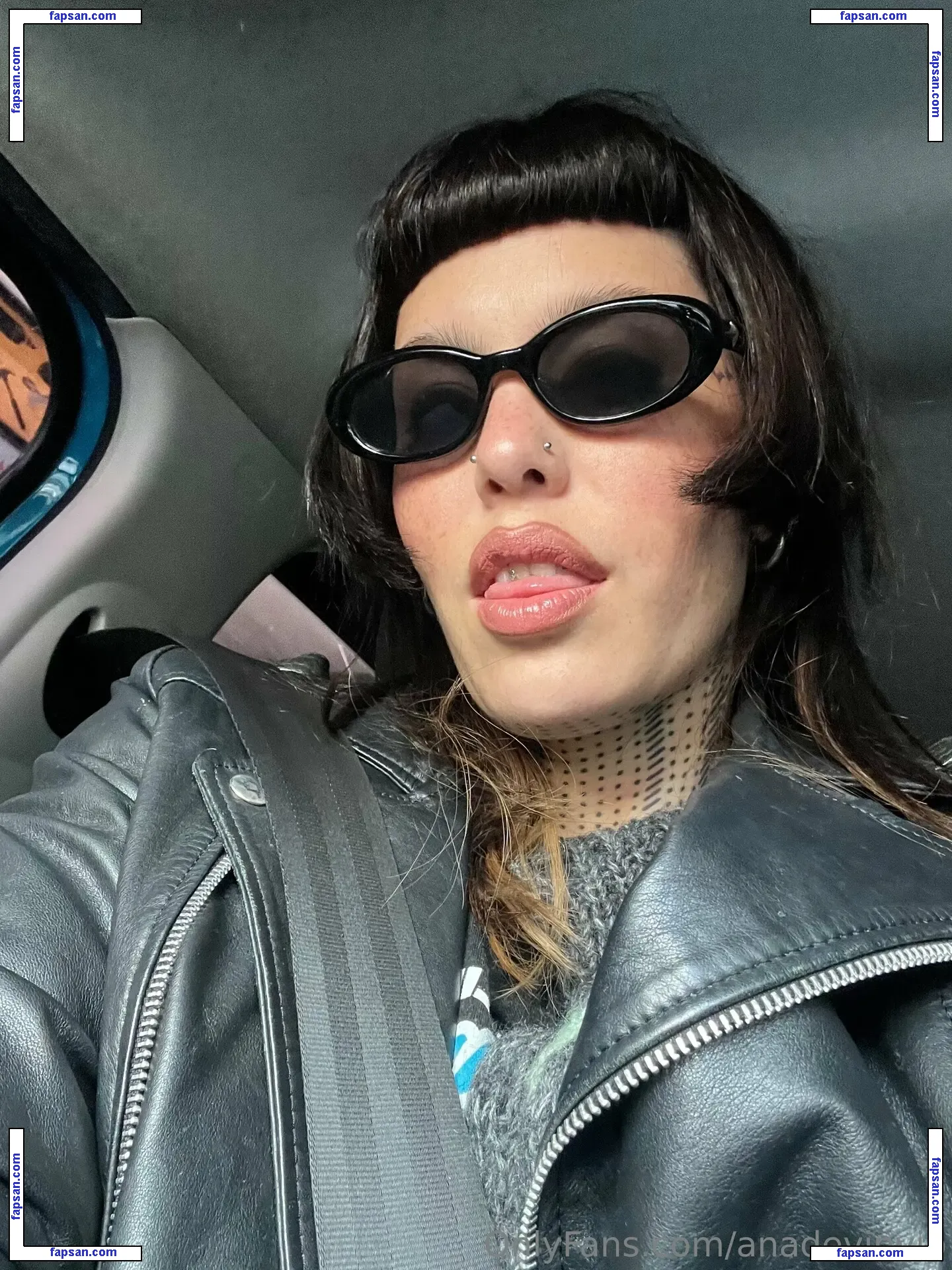 anadevinvip nude photo #0064 from OnlyFans