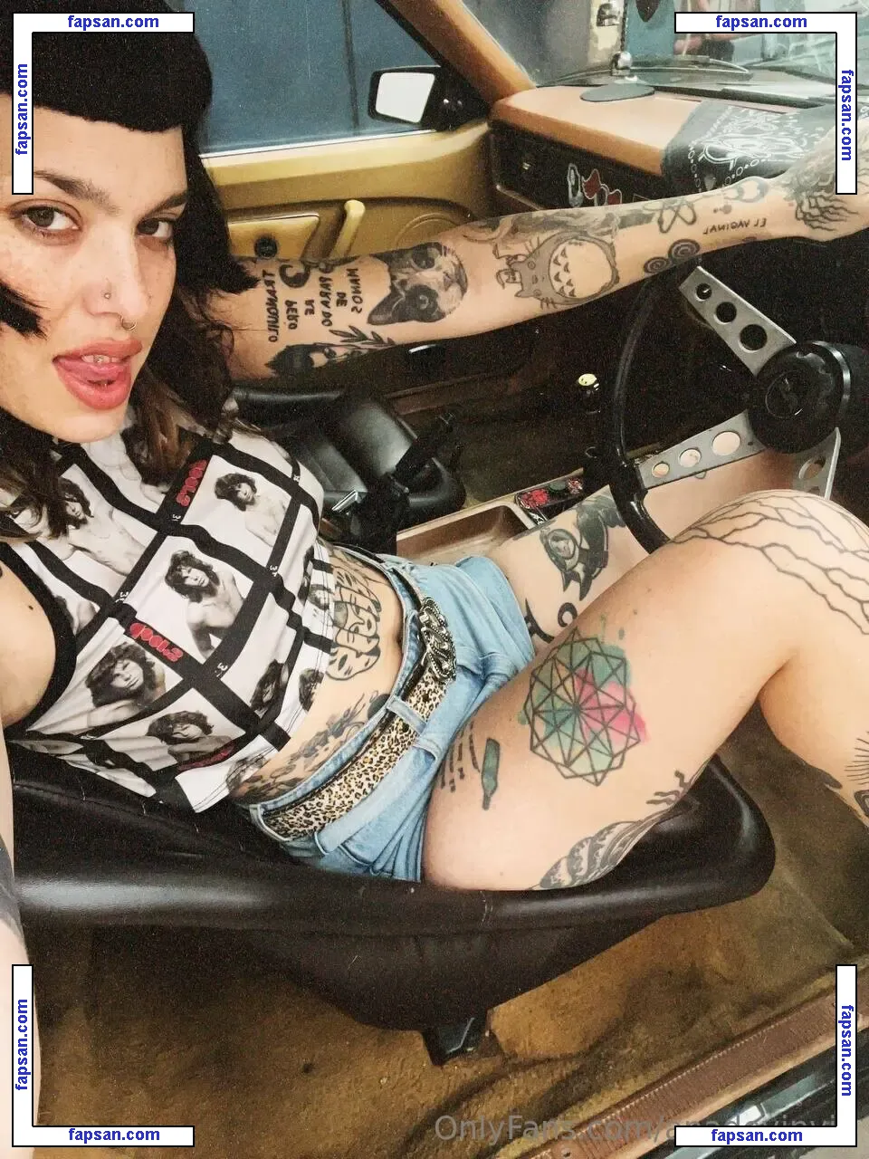 anadevinvip nude photo #0071 from OnlyFans