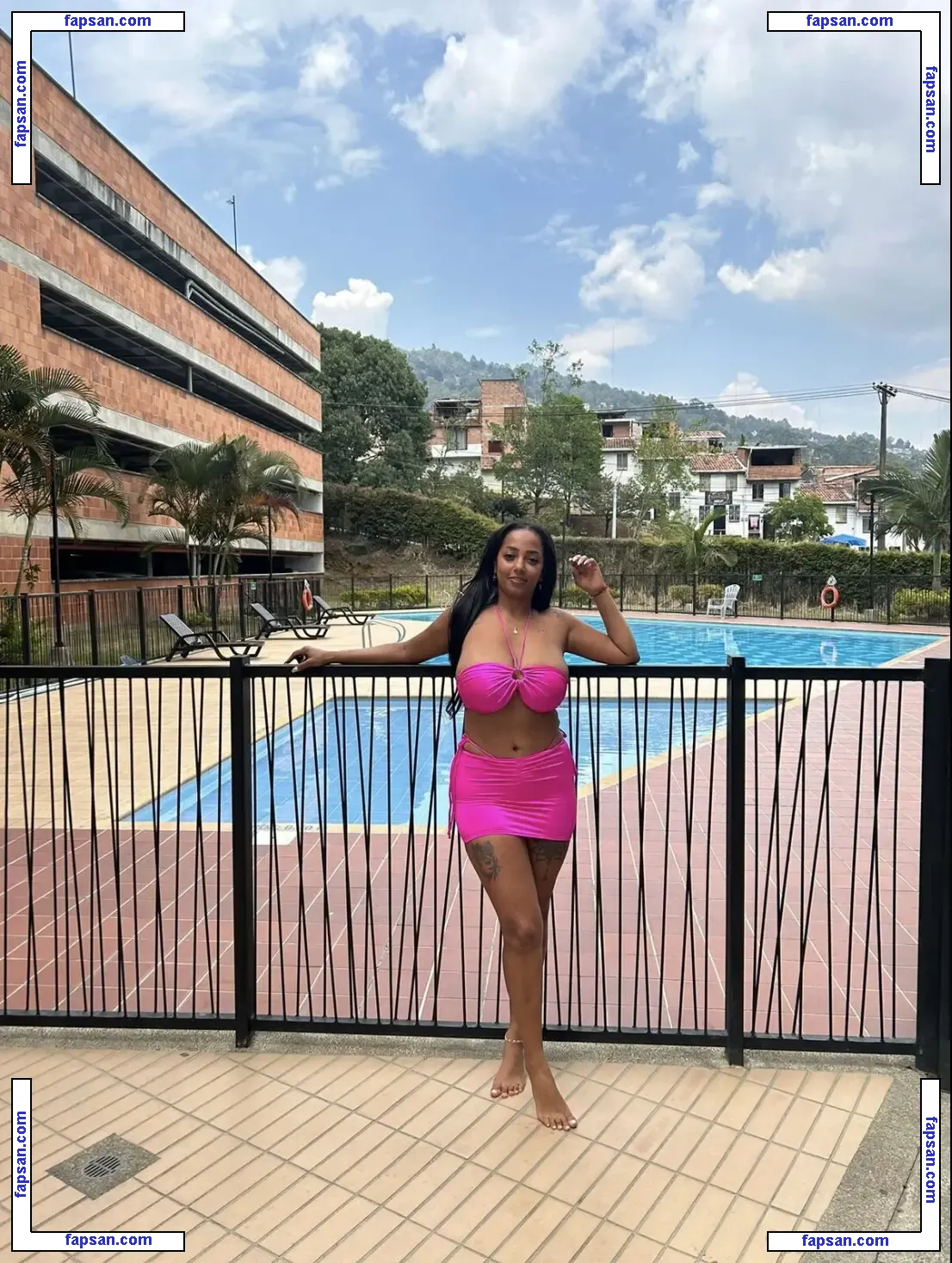 Anahi_Ryan nude photo #0005 from OnlyFans