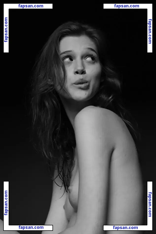 Anais Pouliot nude photo #0031 from OnlyFans