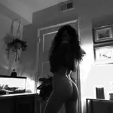 Analogshorty nude #0008