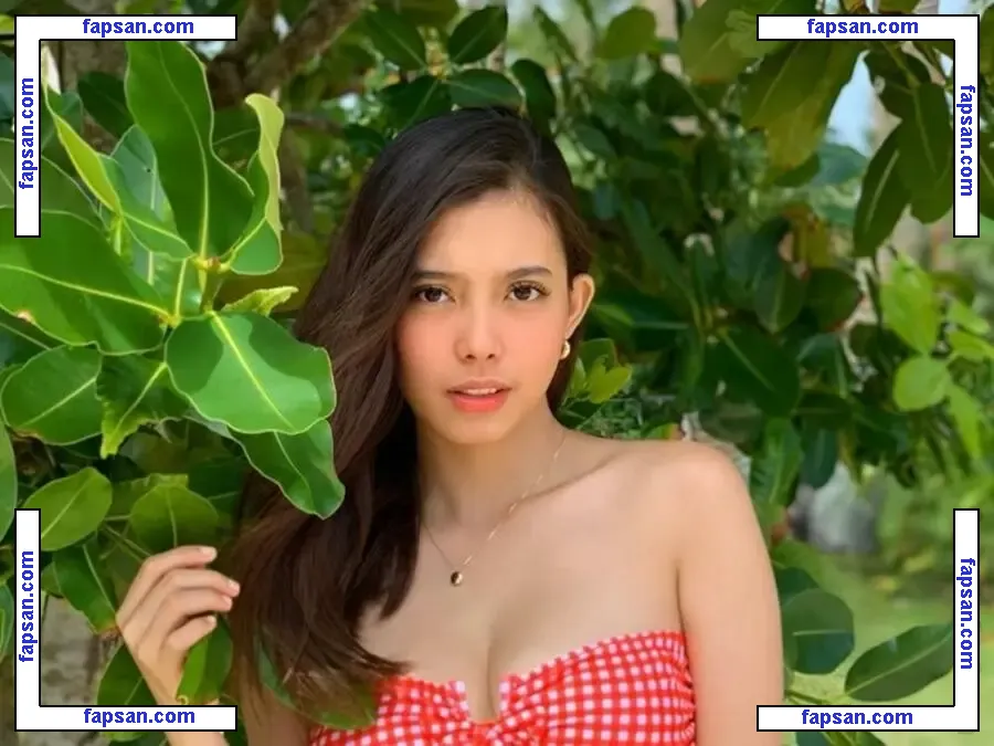 Analyn Barro голая фото #0003 с Онлифанс