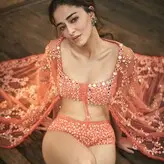 Ananya Pandey голая #0052