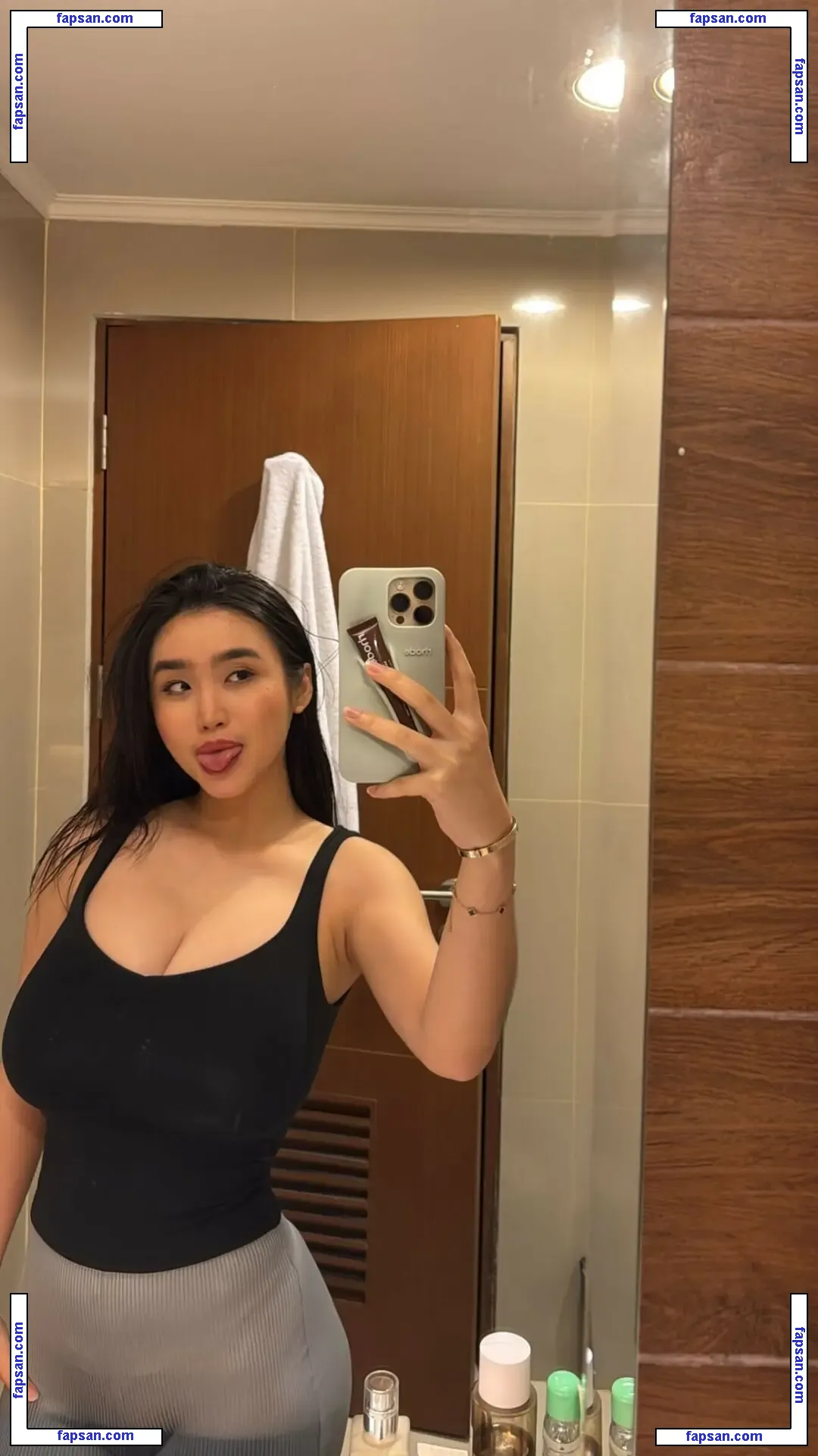 Anastasya Khosasih nude photo #0389 from OnlyFans