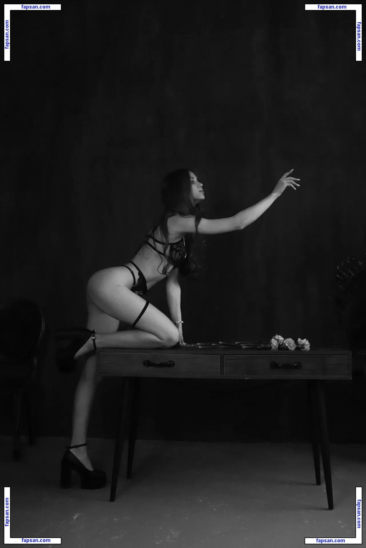 Anasteysha nude photo #0021 from OnlyFans