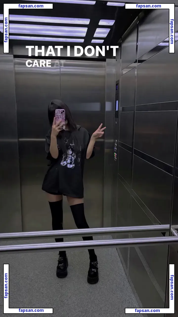 Anayami nude photo #0144 from OnlyFans