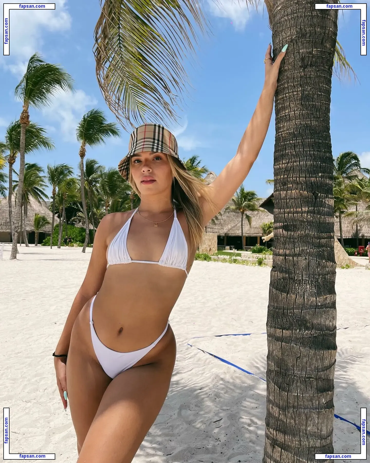 Andrea Mengual голая фото #0119 с Онлифанс