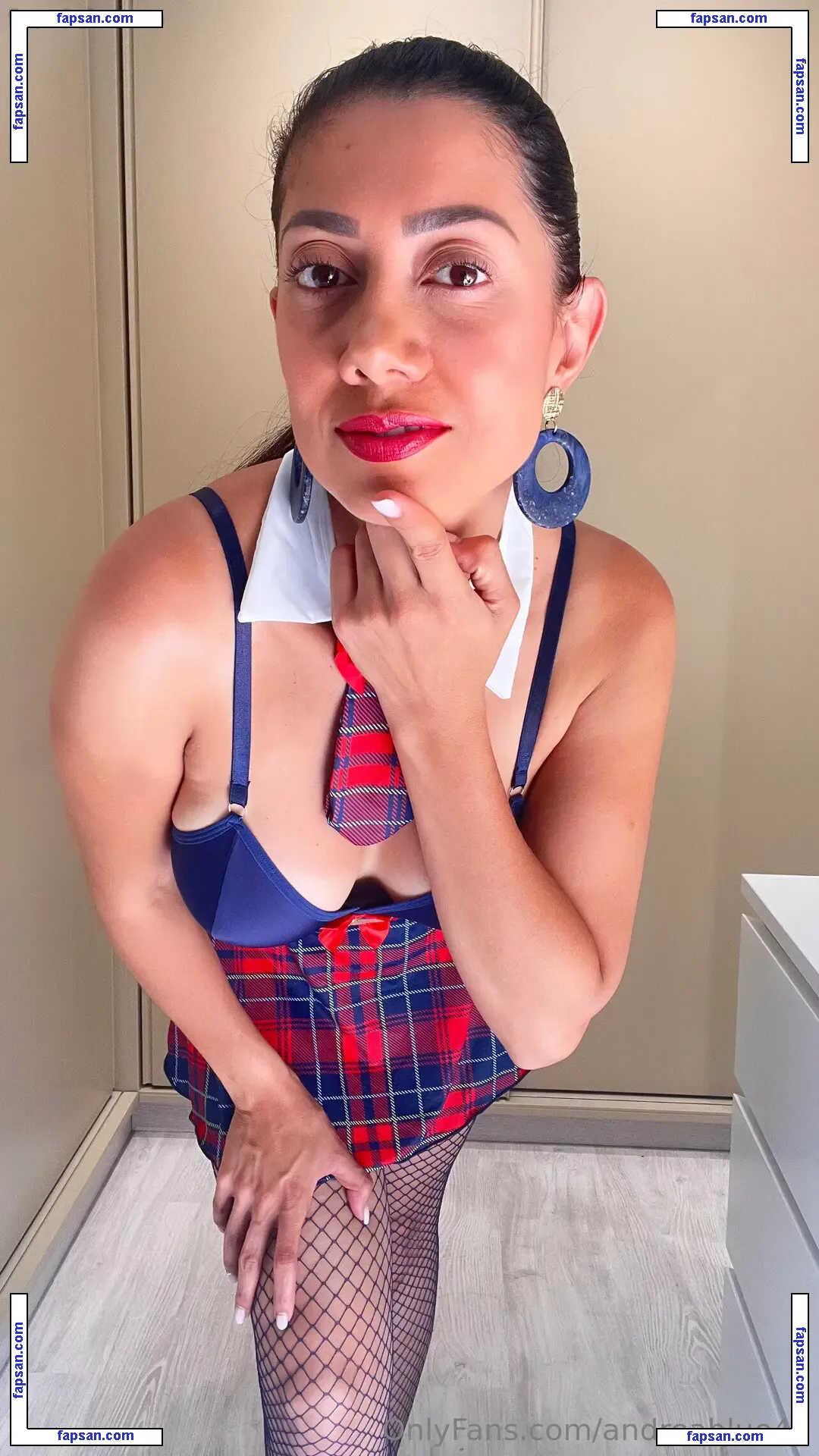 andreablue44 nude photo #0004 from OnlyFans