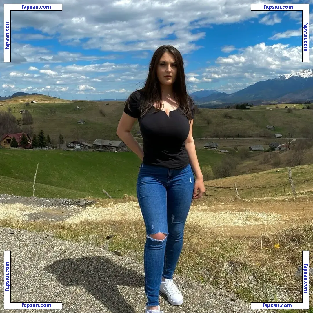 Andreea Buga  andreea.buga  zoey.zzenthy слитое обнаженное фото 0040.