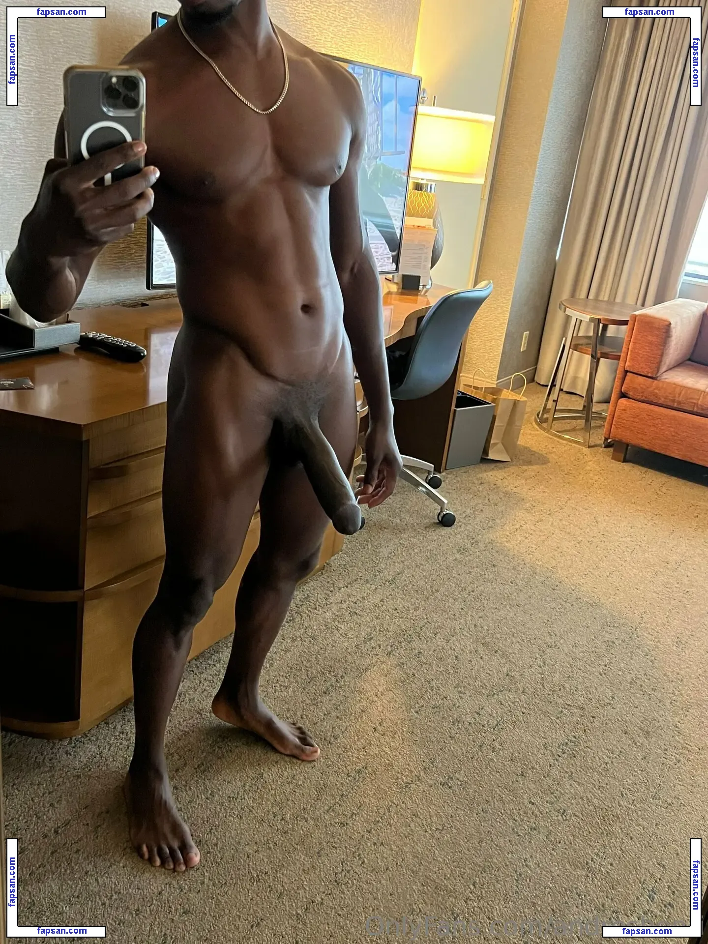 andreshenri nude photo #0005 from OnlyFans