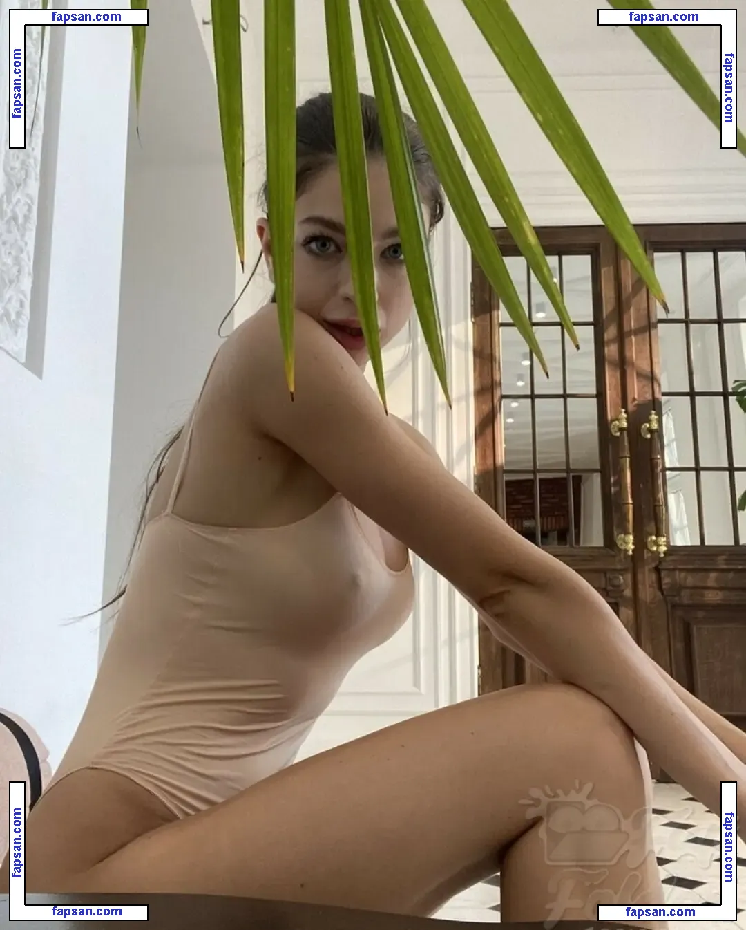 anechkaann nude photo #0009 from OnlyFans