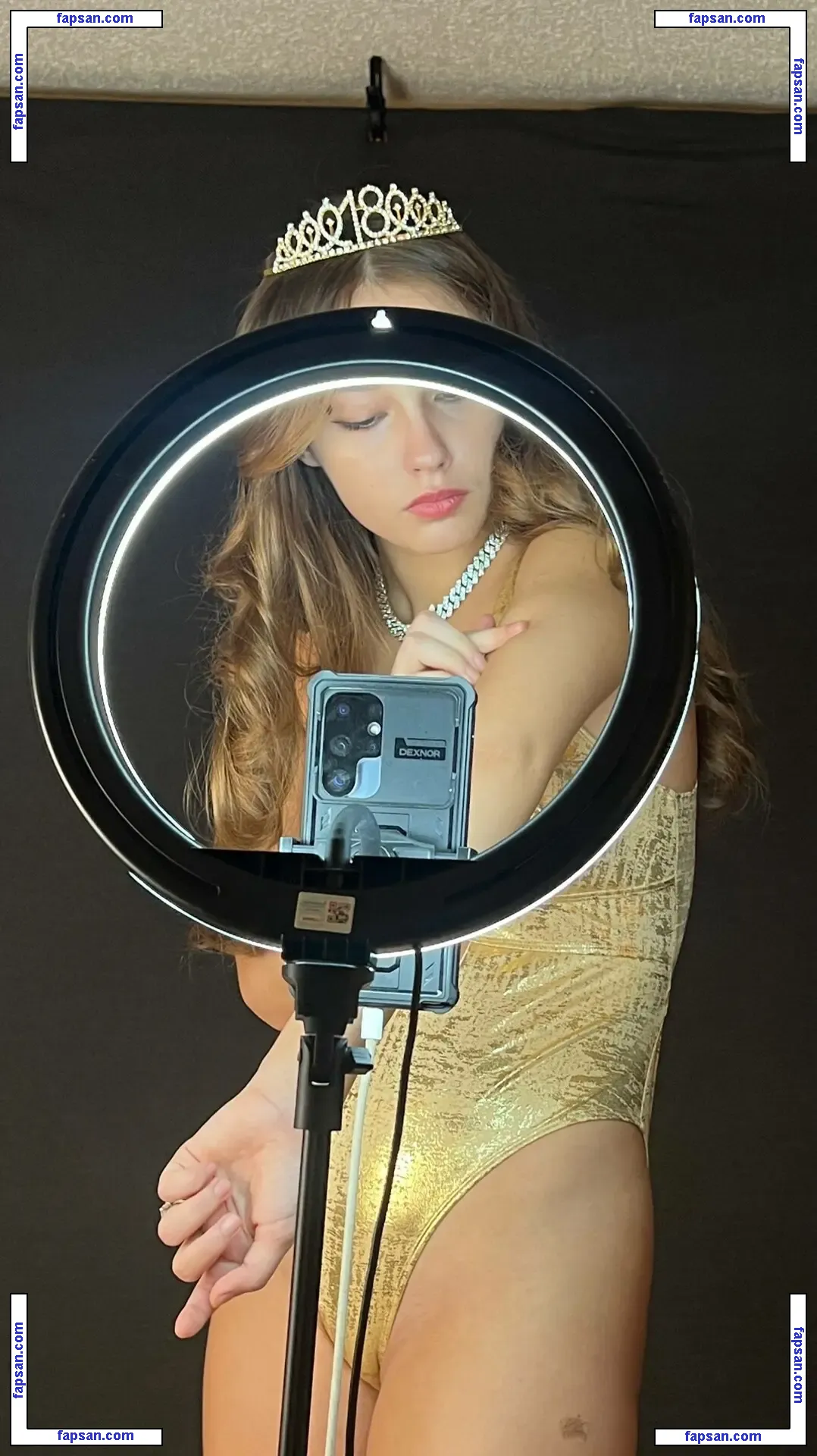 Anfisa Riazhkina nude photo #0005 from OnlyFans