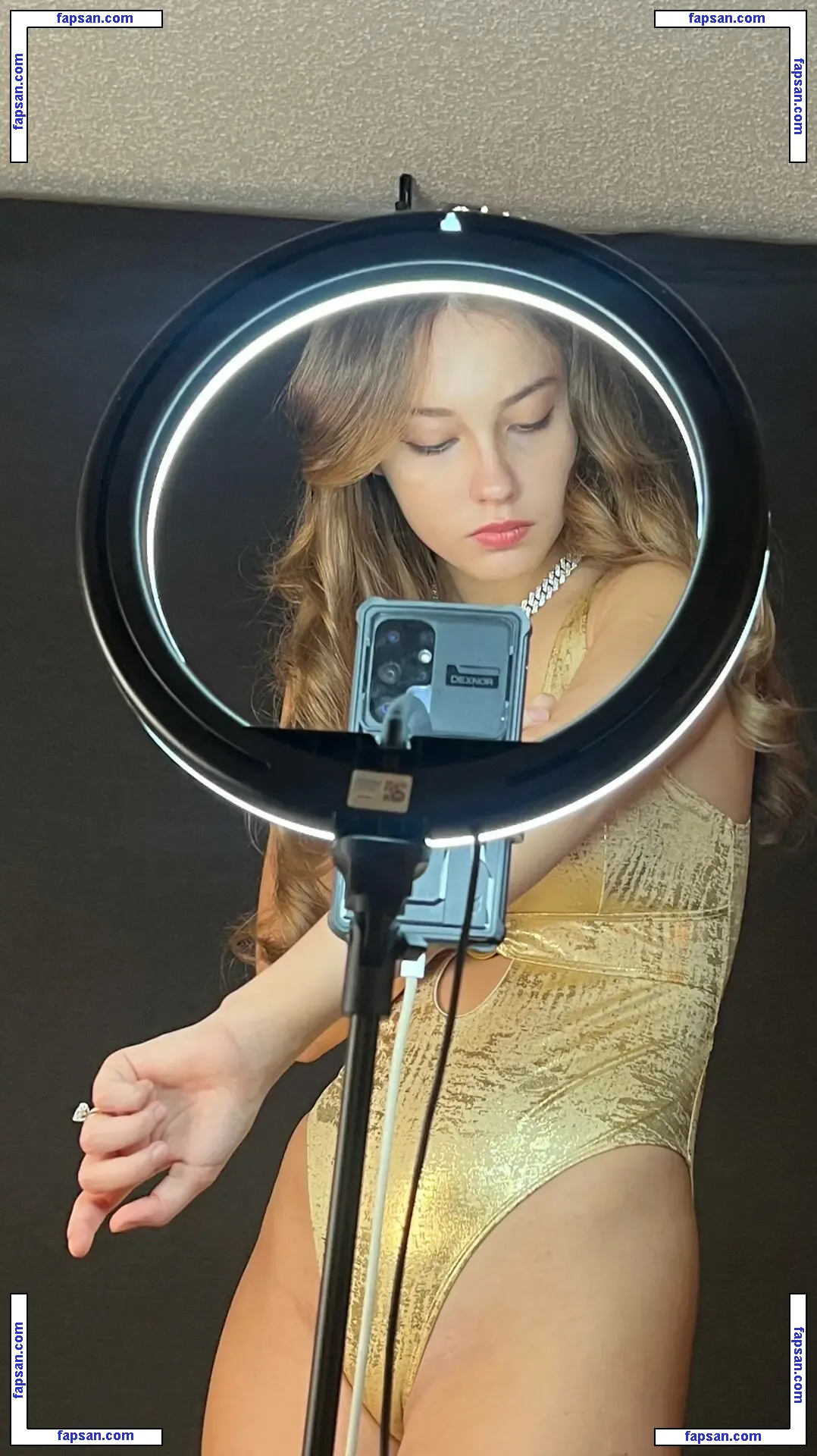 Anfisa Riazhkina nude photo #0006 from OnlyFans