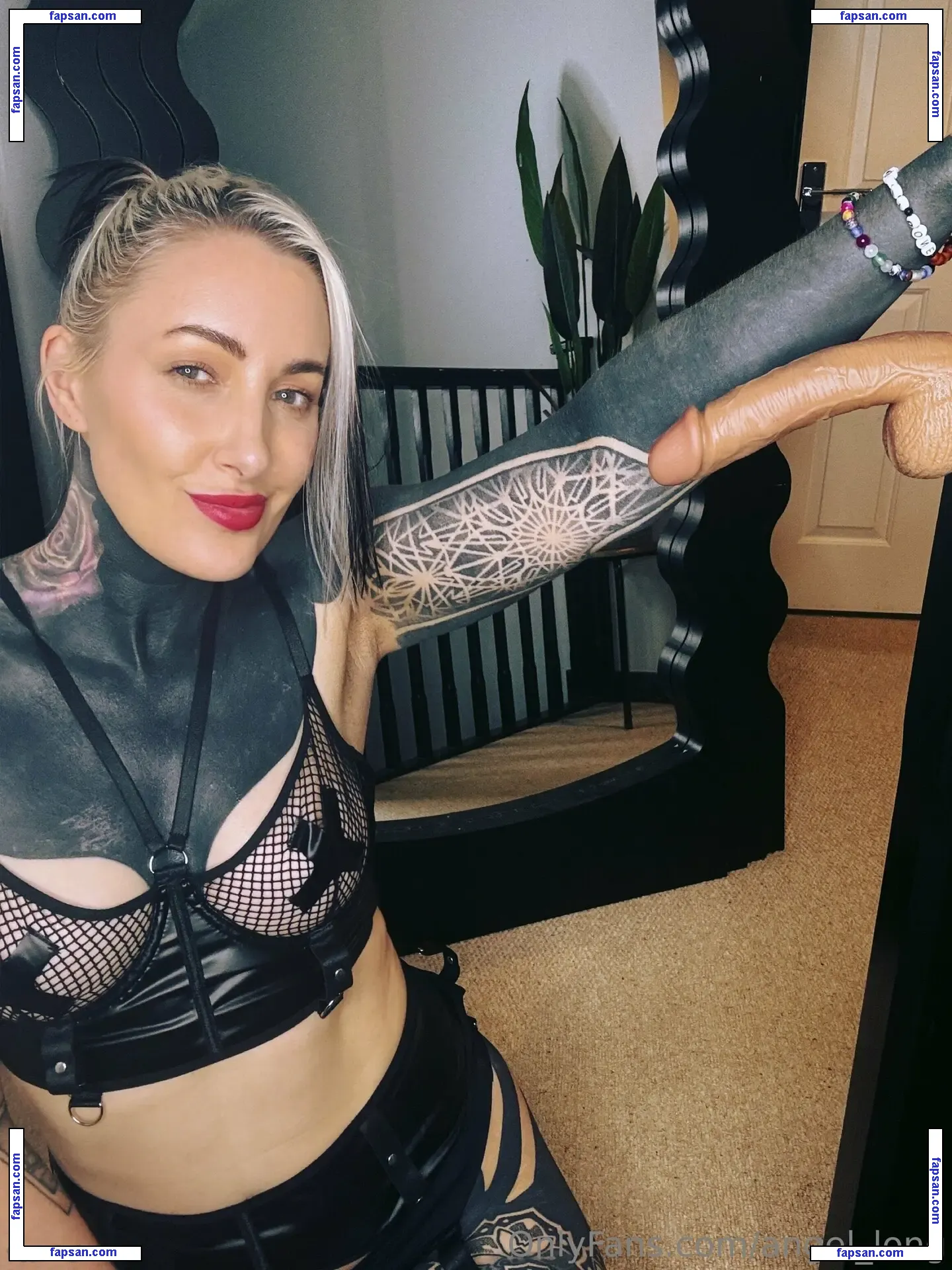 angel_long nude photo #0374 from OnlyFans