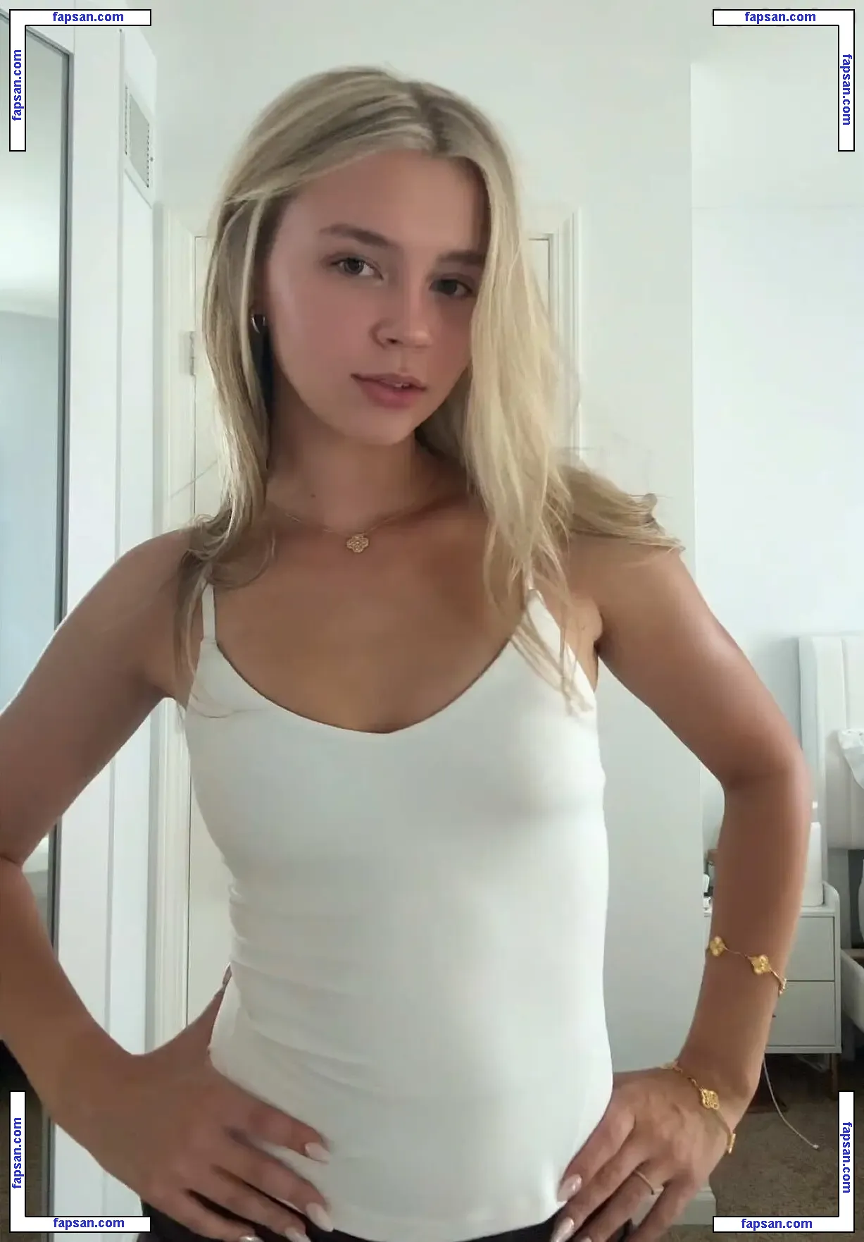 Angel Poli nude photo #0007 from OnlyFans
