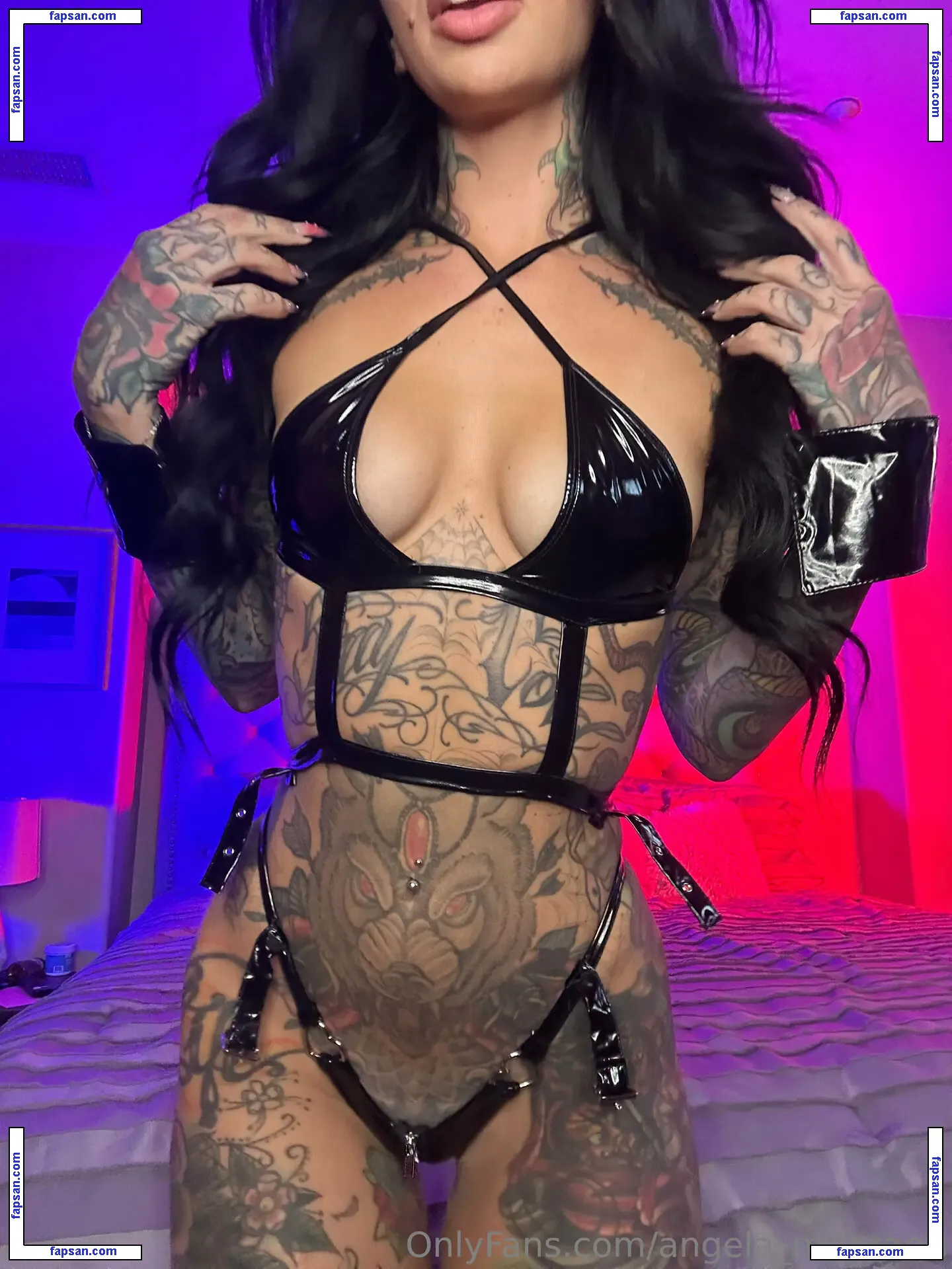 Angela Mazzanti голая фото #0017 с Онлифанс