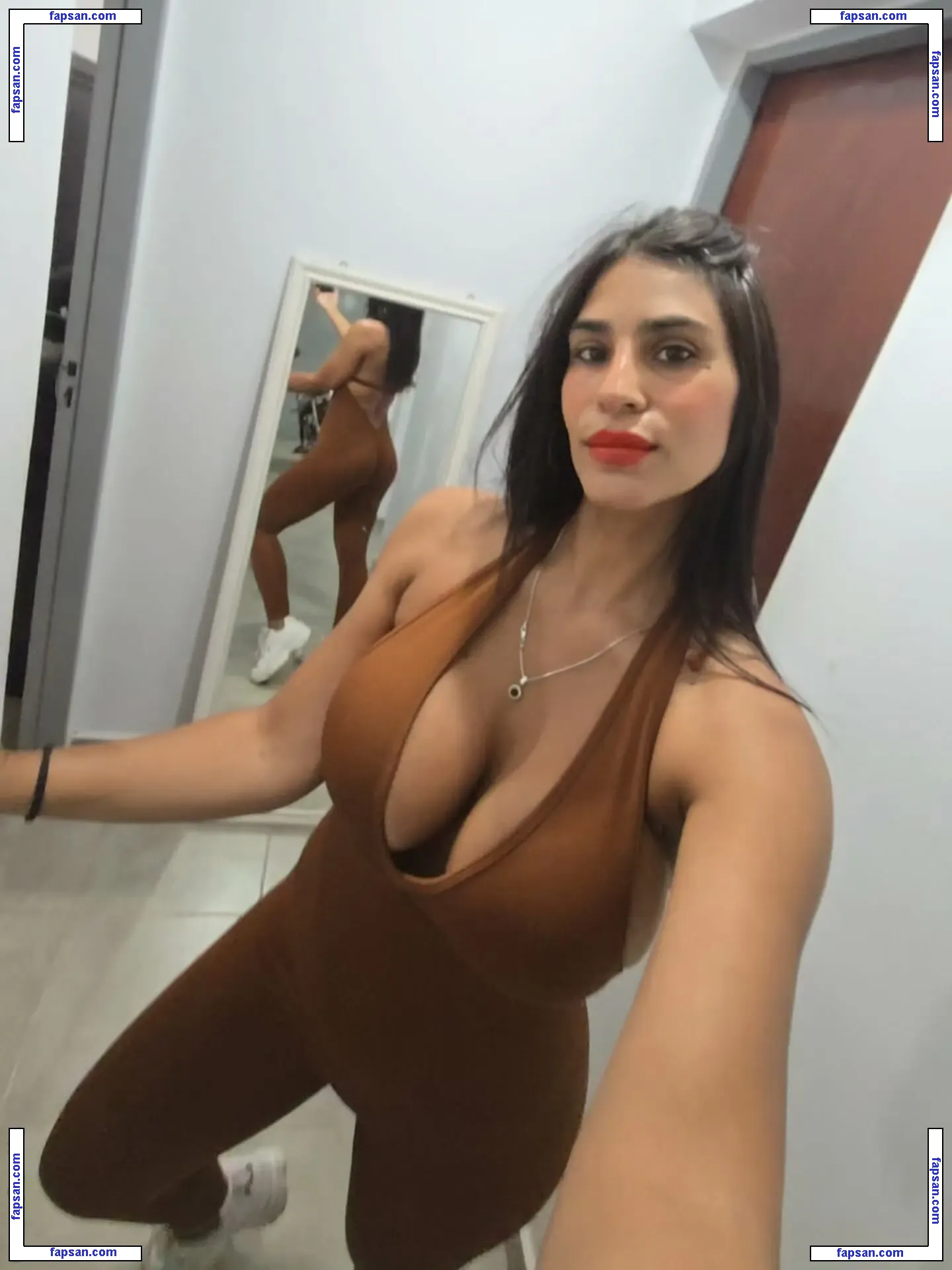Angeles Giampieri nude photo #0004 from OnlyFans