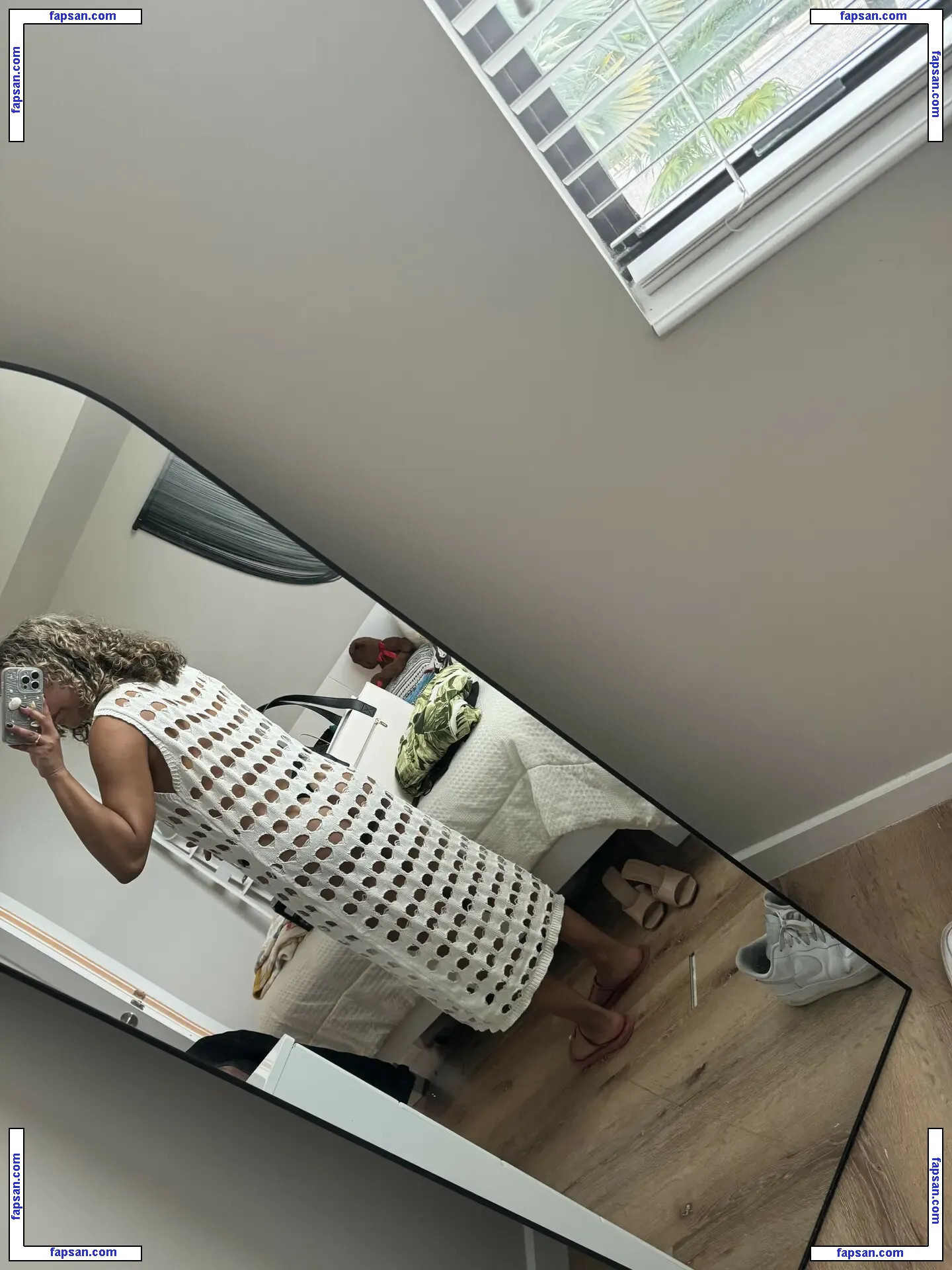 Angelibelly nude photo #0002 from OnlyFans